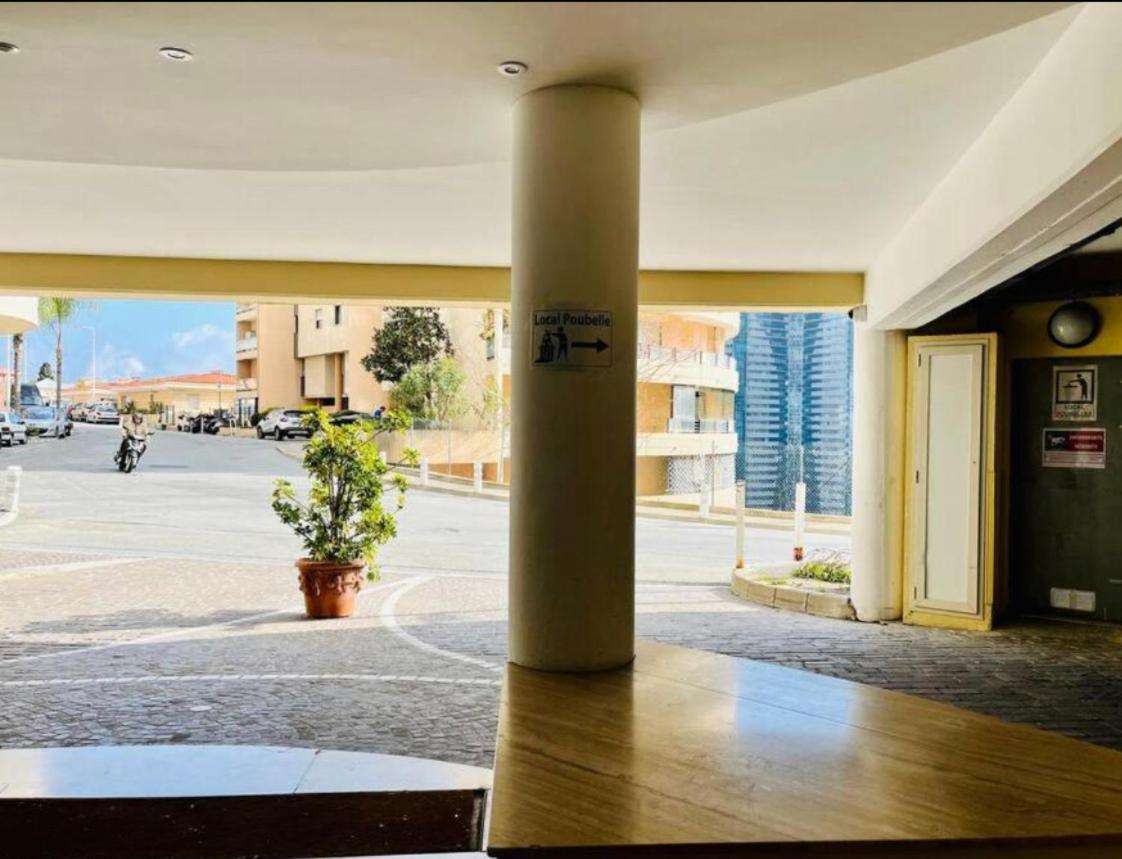 Reve Au 7E Ciel Piscine Baie De Monaco Apartment Beausoleil Exterior photo