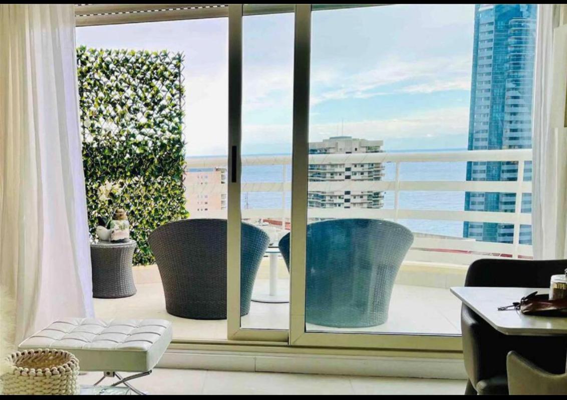 Reve Au 7E Ciel Piscine Baie De Monaco Apartment Beausoleil Exterior photo